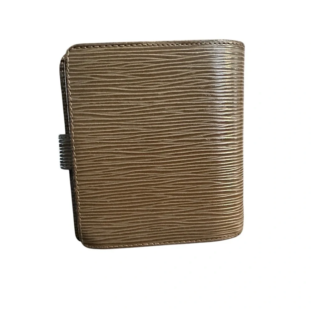 Louis Vuitton Porte-Billets Compact Wallet in Pepper gray Epi leather